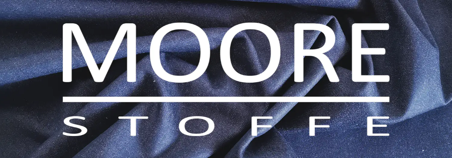 Bei Moore Stoffe finden Sie Denim von sehr leichter Qualität bis hin zu sehr schweren Jeansstoffen.