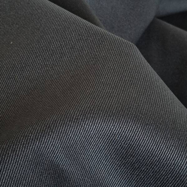 schwarzer Denim, sanforisierter Köper (10,3 oz)