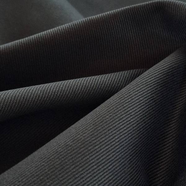 schwarzer Denim, sanforisierter Köper (10,3 oz)