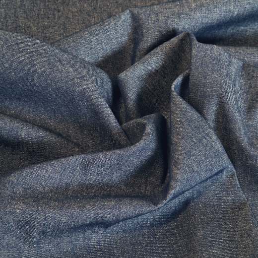 blauer Jeansstoff aus reiner Baumwolle