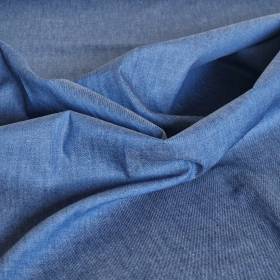 sehr leichter, mittelblauer Blusenjeans